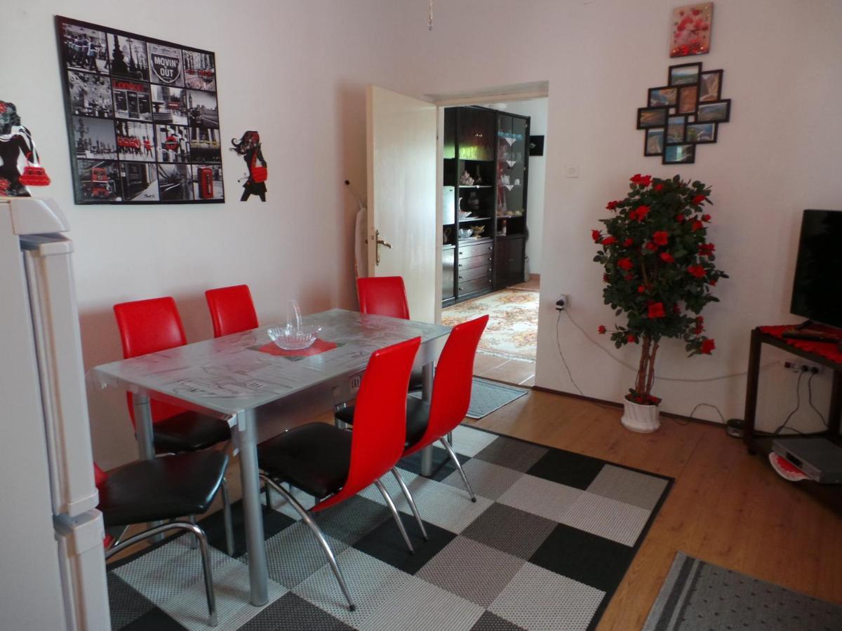 2 L Apartman Jablanac Kültér fotó