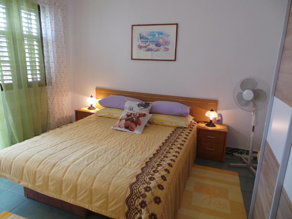 2 L Apartman Jablanac Kültér fotó