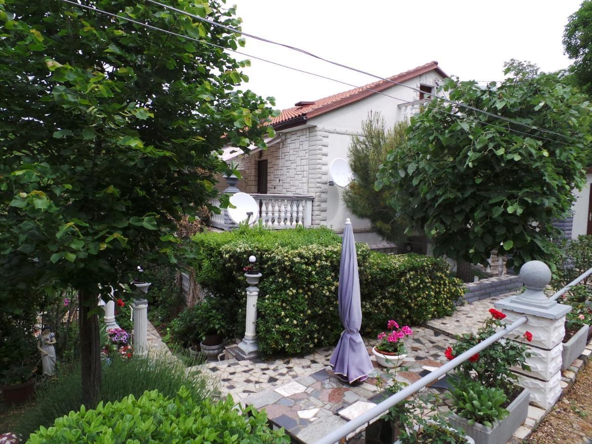 2 L Apartman Jablanac Kültér fotó